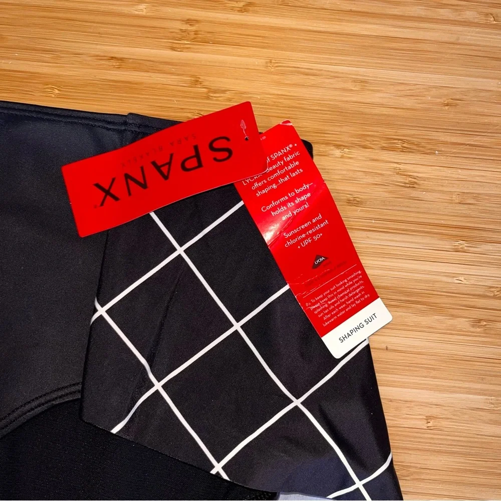 Spanx Shaping Suit Swim Bottoms Black White ruffle size 12 Geometric Skirt Women - Picture 4 of 6